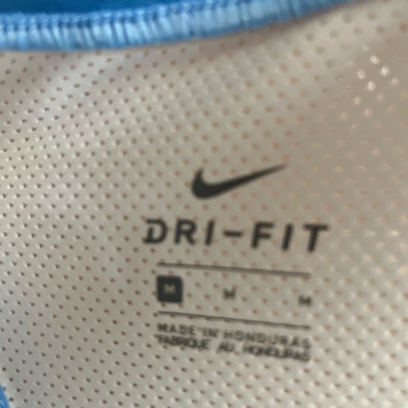 Carolina Blue Jersey with number 17: Size M - Picture 3 of 4